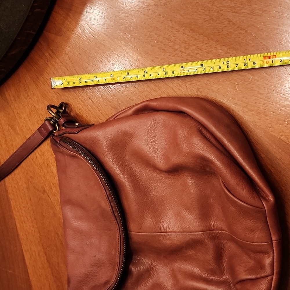 Margot Brown Leather Crossbody Bag - Picture 3 of 10